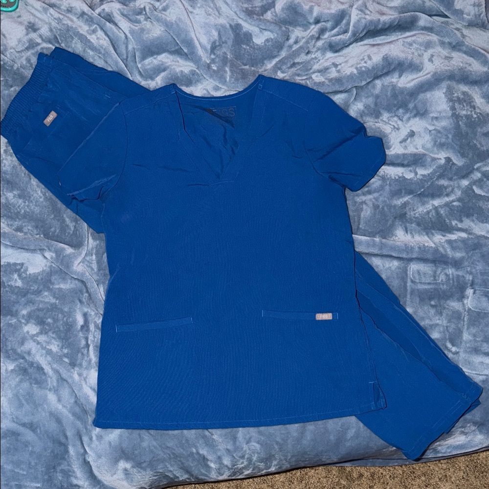 Figs royal Blue Scrub Set